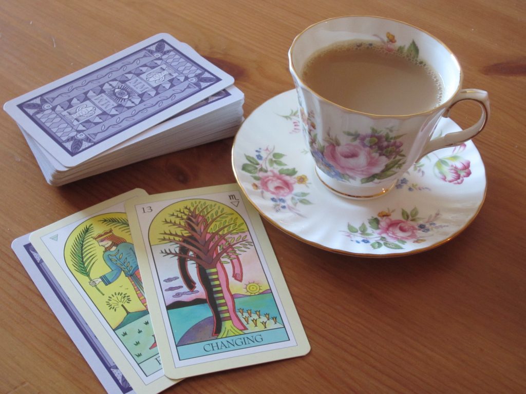 tarot and tea